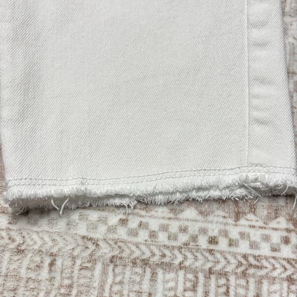 Ralph Lauren Women's Straight Leg Ankle Jeans in White with Raw Hem - Picture 4 of 13